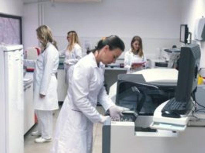 biotek lab