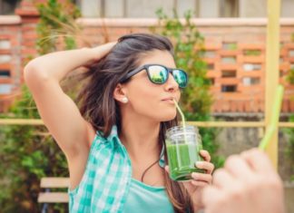 Smoothie jeshil për pamje të bukur