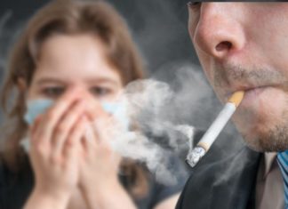 Pirja pasive e duhanit është kërcënim më i madh për gratë, se sa për burrat