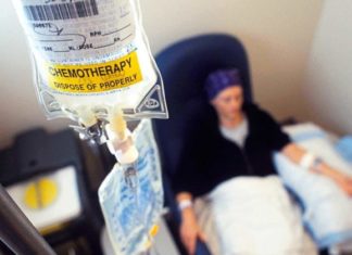 Gratë me kancer të gjirit në fazën e hershme, mund të shmangin përdorimin e kimioterapisë