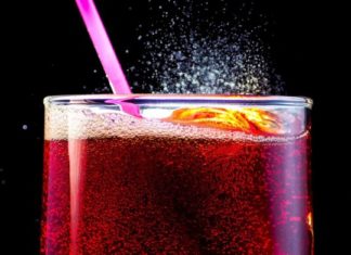 Temë diskutimi: A mund të fitoni diabetin nga pijet e gazuara?