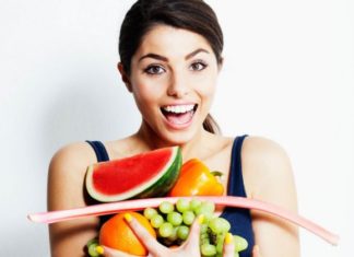 Boronica, shalqi, kumbulla ose nektarina: Frutat që zvogëlojnë dëshirën për ëmbëlsira