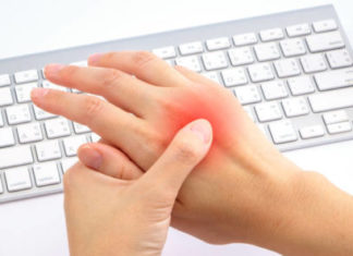 Ndjesi shpimi gjilpërash në qafë dhe mpirje gishtash – përse shfaqen?