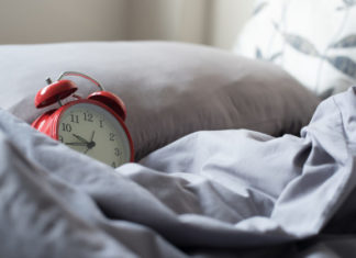 Për sa gjumë kemi nevojë sipas moshës?