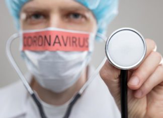 A mund të testohemi në shtëpi për koronavirusin? A gënjejnë njerëzit nëpër sondazhet epidemiologjike? A ka mjaftueshëm shtretër për të gjithë të infektuarit? – Çfarë pyesin zakonisht pacientët në lidhje me COVID-19?