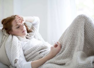 A mundet që simptomat e COVID-19 të shfaqen dhe zhduken menjëherë?