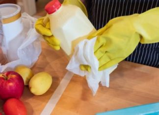 KORONAVIRUSI NËPËR SIPËRFAQE: Sa është i vërtetë rreziku i infektimit në këtë mënyrë?