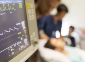 RREZIKOHENI EDHE NGA SULMI NË ZEMËR: 11 shenjat që mund të tregojnë se sëmundja COVID-19 ka prekur edhe zemrën tuaj