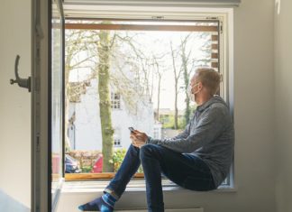 Në luftën kundër koronavirusit ajroseni hapsirat e mbyllura, ekspertët zbulojnë se sa shpesh