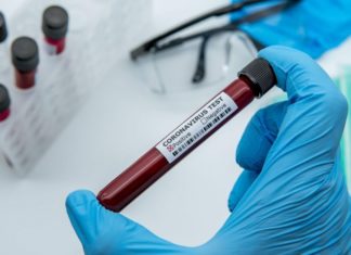 STUDIM I RI: Simptomat e llojit të ri të koronavirusit janë të ngjashme me ato të deritanishmet, por ekziston një ndryshim i madh