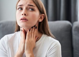 Nëse keni COVID-19, këto janë simptomat që me shumë mundësi do të jenë të parat që do t’i përjetoni