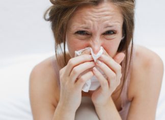 POLIPAT NË HUNDË: Cilat simptoma mund t’ju paralajmërojnë për shfaqjen e rritjeve në zgavrën e hundës?