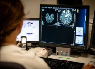 STUDIM I RI: Dëmtimi nga COVID-19 është i ngjashëm me plakjen 20-vjeçare – çfarë ndodh me trurin