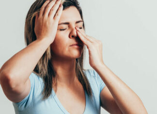 KËTO KËSHILLA DO JU NDIHMOJNË TË NJIHNI DALLIMIN: A jeni vetëm të ftohur ose keni inflamacion te sinuseve?