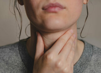 KUJDES: Çfarë duhet të dini për simptomat e varianteve BA.4 dhe BA.5 të omicron